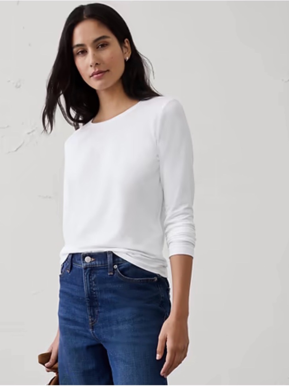 Banana Republic White Long-Sleeve Crewneck Tee